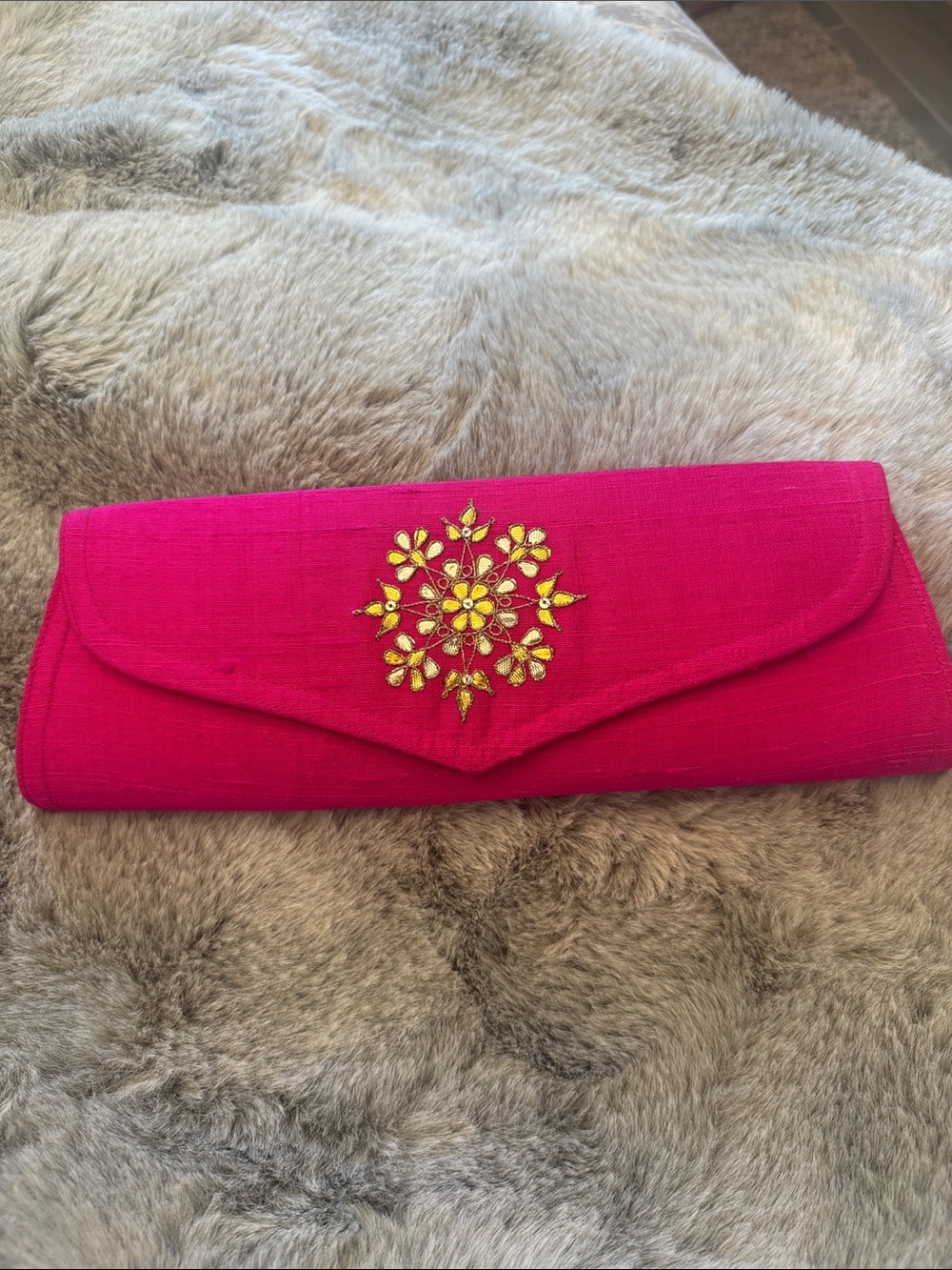 Fuchsia Beaded Floral Clutch